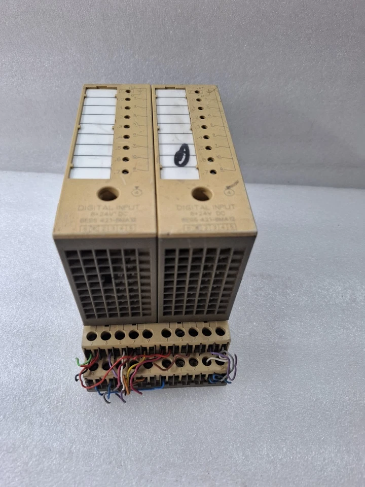 LOT OF 2 PCS SIEMENS 6ES5 421-8MA12 DIGITAL INPUT MODULE SIMATIC S5 WITH BASE